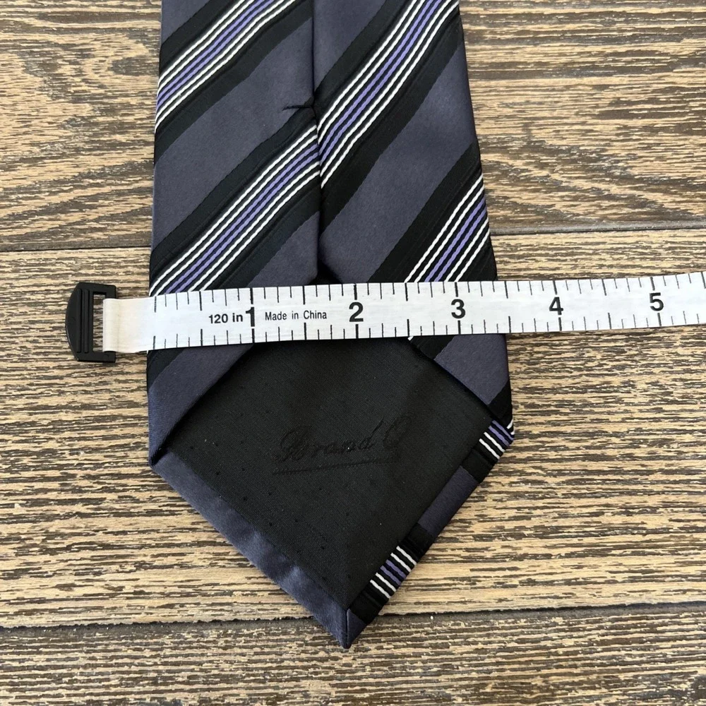 Brand Q Tie Purple  Gray Classic Men's 100% Micro Fiber Made In Italy 58‎ Inches